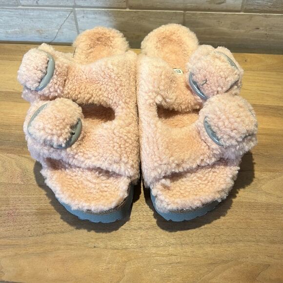Papillo Birkenstock Pink Arizona Teddy Shearling Birkenstock Sandals US 6-6.5 - Picture 1 of 5